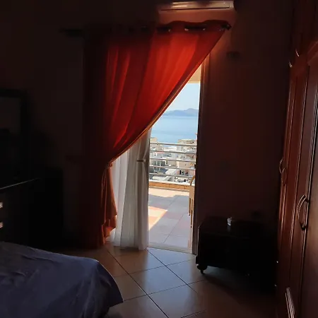 Lumturie's 360 Sea View Appartement *