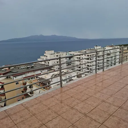 Appartement Lumturie's 360 Sea View
